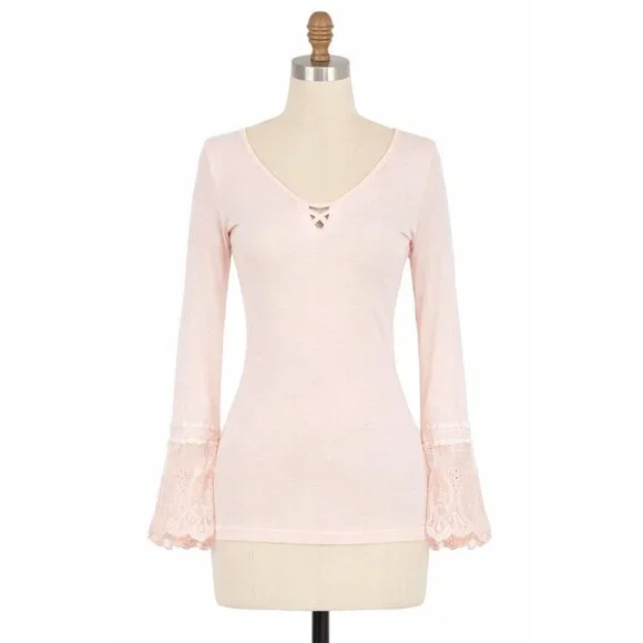 NWT Pale Pink Lace Bell Sleeve V-Neck Top | Balletcore Soft Girl Coquette Boho S - Picture 2 of 9